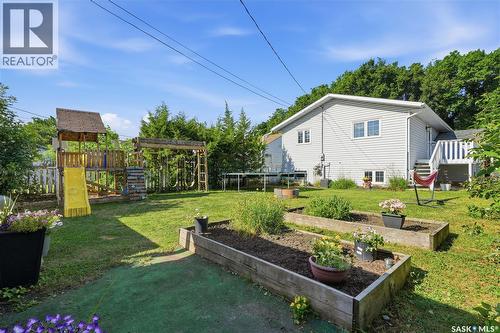 1408 B Avenue N, Saskatoon, SK - Outdoor