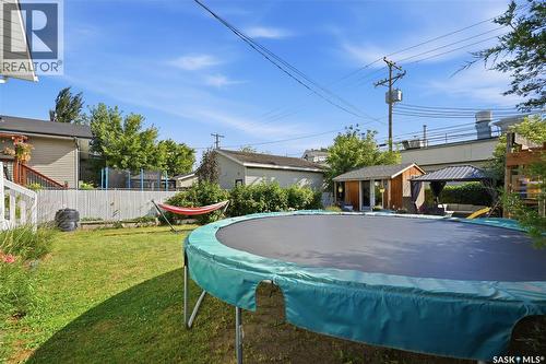 1408 B Avenue N, Saskatoon, SK - Outdoor