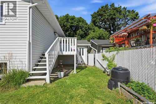 1408 B Avenue N, Saskatoon, SK - Outdoor