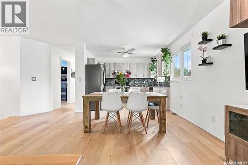 1408 B Avenue N, Saskatoon, SK - Indoor Photo Showing Dining Room