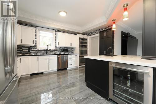88 Colonel Danforth Trail, Toronto, ON - Indoor Photo Showing Kitchen With Upgraded Kitchen