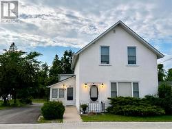 12 NORTH STREET Kawartha Lakes (Fenelon Falls), ON K0M 1N0