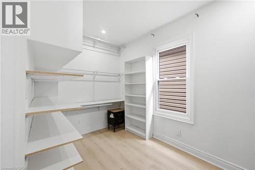 1062 Cannon Street E, Hamilton, ON - Indoor