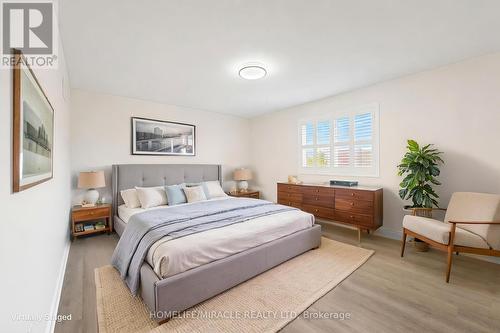 21 Topiary Lane, Brampton, ON - Indoor Photo Showing Bedroom
