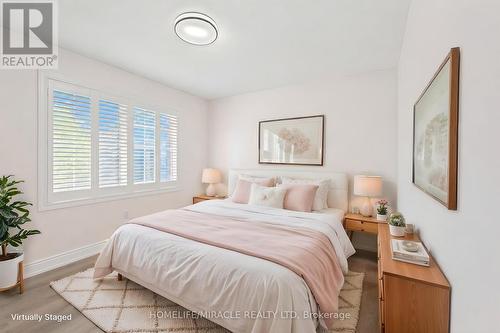 21 Topiary Lane, Brampton, ON - Indoor Photo Showing Bedroom