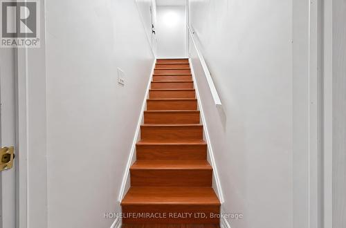 21 Topiary Lane, Brampton, ON - Indoor Photo Showing Other Room