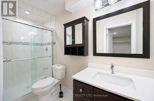 21 Topiary Lane, Brampton, ON - Indoor Photo Showing Bathroom