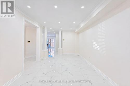 21 Topiary Lane, Brampton, ON - Indoor Photo Showing Other Room