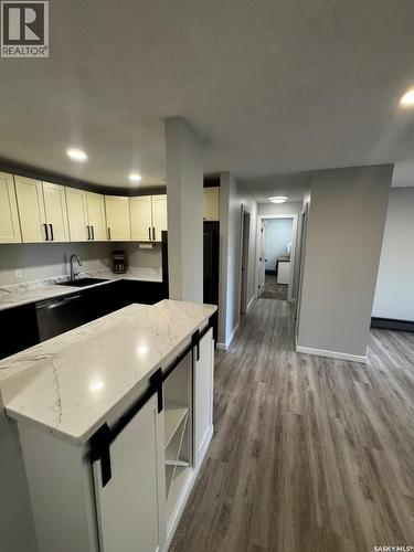 303 365 Kingsmere Boulevard, Saskatoon, SK - Indoor Photo Showing Kitchen