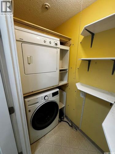 303 365 Kingsmere Boulevard, Saskatoon, SK - Indoor Photo Showing Laundry Room