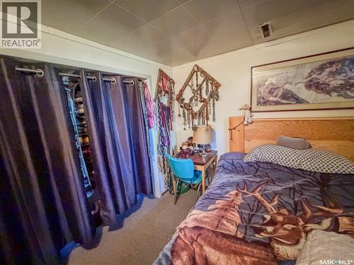 143 Gladstone Avenue N, Yorkton, SK - Indoor Photo Showing Bedroom