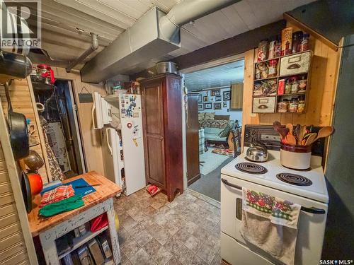143 Gladstone Avenue N, Yorkton, SK - Indoor Photo Showing Basement