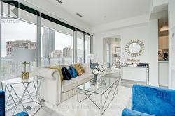 1809 - 3 GLOUCESTER STREET Toronto, ON M4Y 0C6