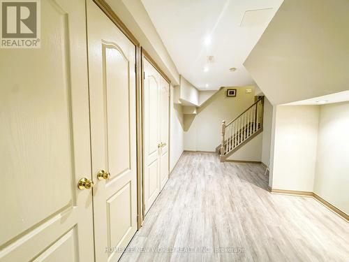 2326 Yorktown Circle, Mississauga, ON - Indoor Photo Showing Other Room