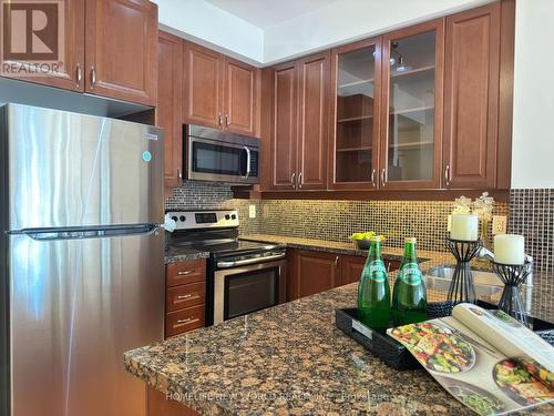 403 - 151 Upper Duke Crescent, Markham, ON - Indoor Photo Showing Kitchen With Stainless Steel Kitchen