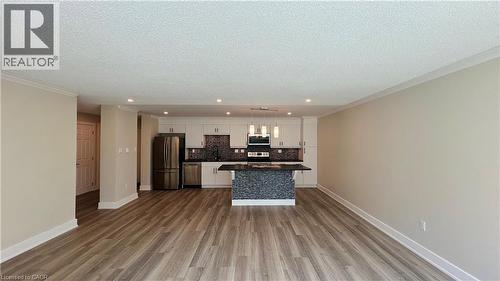 45 POND MILLS Road Unit# 103 , London, Ontario N5Z 4W5 4