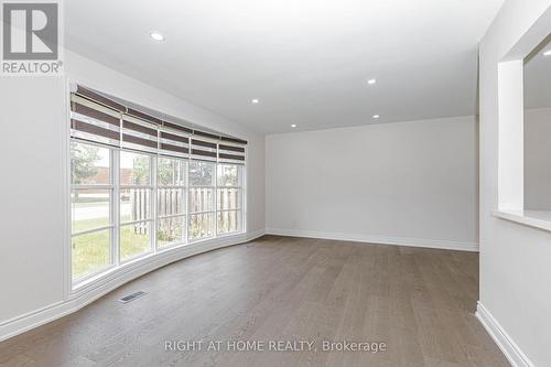5154 New Street, Burlington, ON - Indoor Photo Showing Other Room