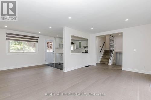 5154 New Street, Burlington, ON - Indoor Photo Showing Other Room