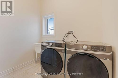 74 Ruby Ridge, Oro-Medonte, ON - Indoor Photo Showing Laundry Room