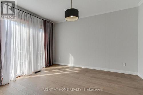 1715 Oberon Crescent, Mississauga, ON - Indoor Photo Showing Other Room