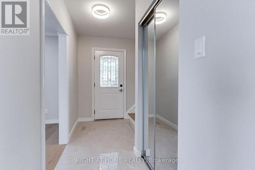 1715 Oberon Crescent, Mississauga, ON - Indoor Photo Showing Other Room