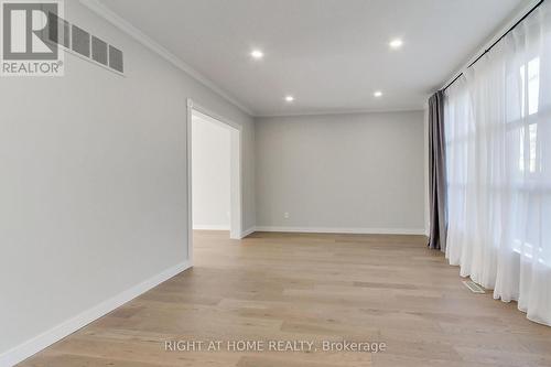1715 Oberon Crescent, Mississauga, ON - Indoor Photo Showing Other Room