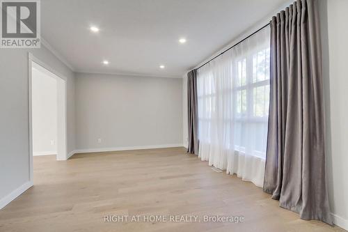 1715 Oberon Crescent, Mississauga, ON - Indoor Photo Showing Other Room