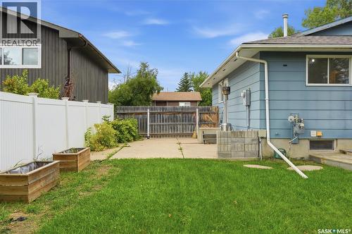 338 Brock Crescent, Saskatoon, SK - Outdoor