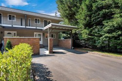 #18-1701 McKenzie Ave Saanich, BC V8N 1A6