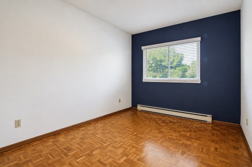 Chambre à coucher - 6560 Rue Villon, Brossard, QC - Indoor Photo Showing Other Room