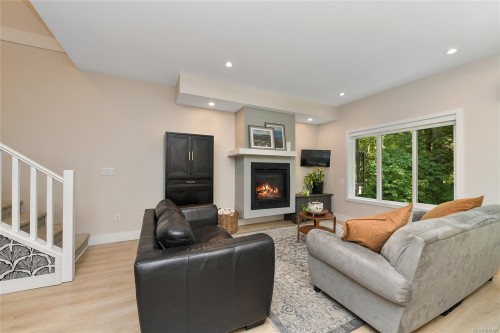 937 Echo Valley Pl, Langford, BC 