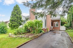 39 Rue Laguerrier  Laval (Sainte-Rose), QC H7L 4Y5