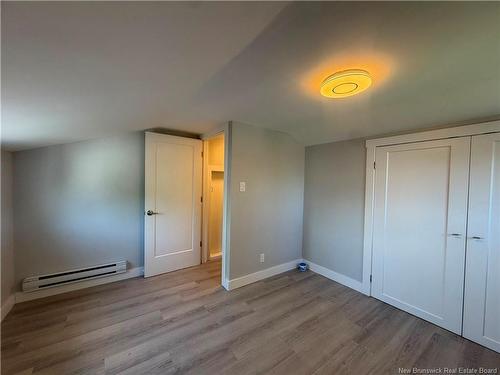 91 Purdy AVE , Moncton, NB E1C 7W1 3