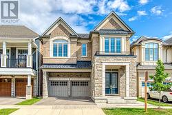 140 ZACHARY CRESCENT  Oakville, ON L6H 0W1