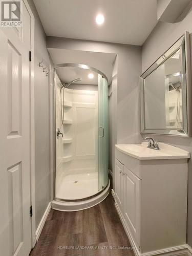 2673 Constable Road, Mississauga, ON - Indoor Photo Showing Bathroom