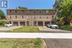 29 - 7255 DOOLEY DRIVE  Mississauga, ON L4T 2S7