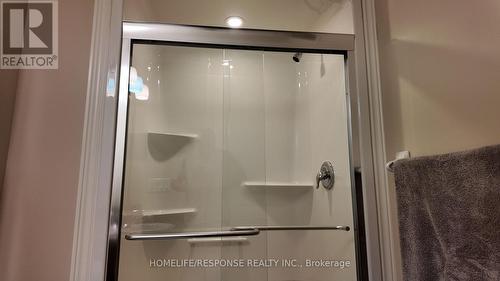 4451 Eclipse Way, Niagara Falls, ON - Indoor Photo Showing Bathroom