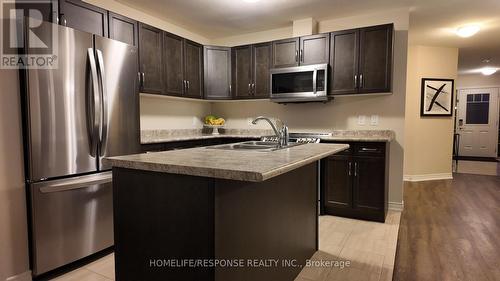 4451 Eclipse Way, Niagara Falls, ON - Indoor Photo Showing Kitchen With Stainless Steel Kitchen With Double Sink