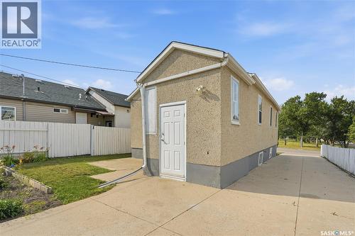 1421 23Rd Street W, Saskatoon, SK - Outdoor With Exterior