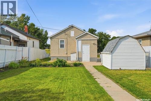 1421 23Rd Street W, Saskatoon, SK - Outdoor