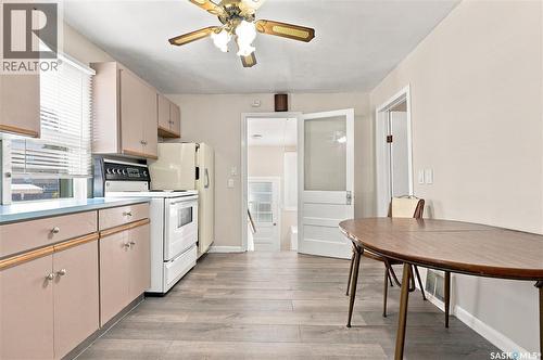 1421 23Rd Street W, Saskatoon, SK - Indoor Photo Showing Kitchen