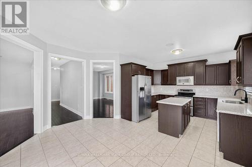 2094 Webster Blvd | kitchen & breakfast area - 2094 Webster Boulevard, Innisfil, ON - Indoor Photo Showing Kitchen