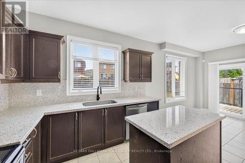 2094 Webster Blvd | kitchen - 2094 Webster Boulevard, Innisfil, ON - Indoor Photo Showing Kitchen