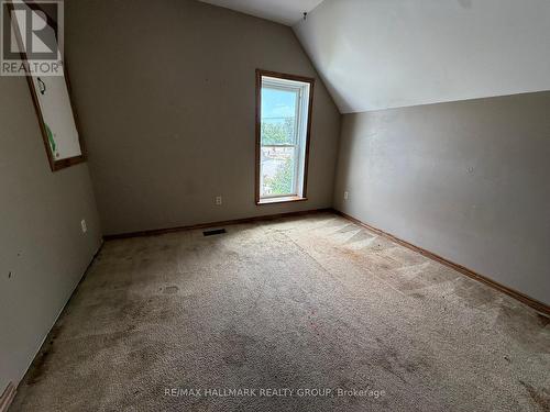 12 Circle Drive S, Rideau Lakes, ON - Indoor Photo Showing Other Room