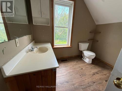12 Circle Drive S, Rideau Lakes, ON - Indoor Photo Showing Bathroom