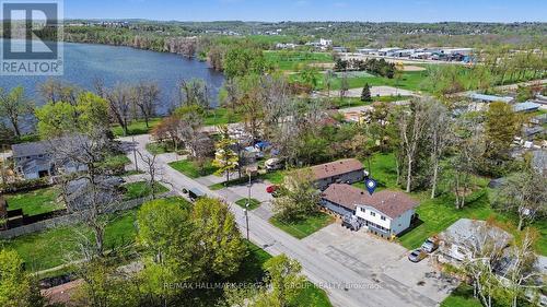 22 OLIVE CRESCENT  Orillia, ON L3V 1G1