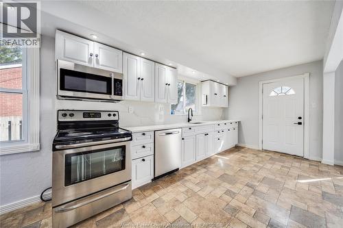 1153 Harrison, Windsor, ON - Indoor Photo Showing Kitchen