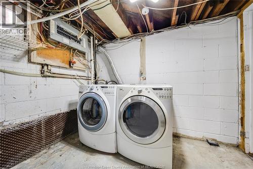 1153 Harrison, Windsor, ON - Indoor Photo Showing Laundry Room