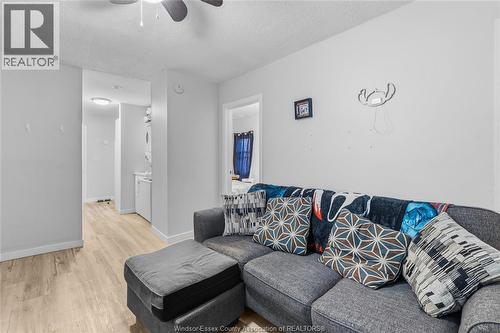 314 Bruce, Windsor, ON - Indoor Photo Showing Living Room