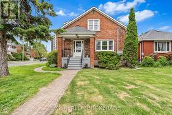 493 COLLEGE STREET  Kingston (Central City East), ON K7L 4M8